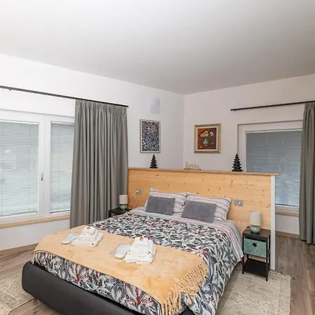 Appartement Check-in Check-out Pila *