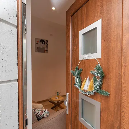 Check-in Check-out Pila Aosta